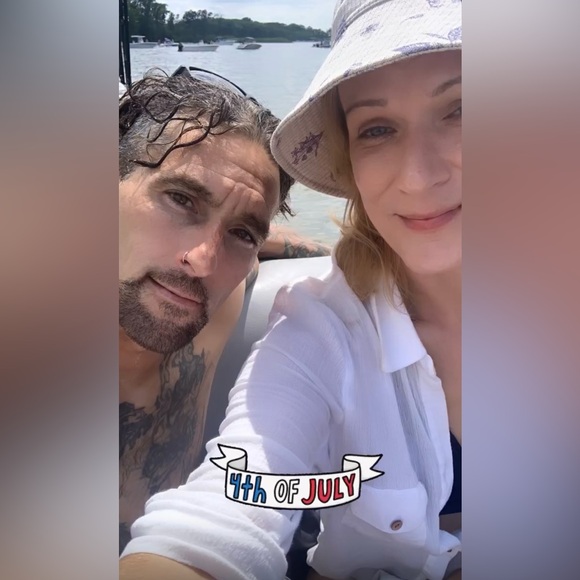 POSH AMBASSADOR ⭐️ TOP RATED SELLER - Picture 7 of 8